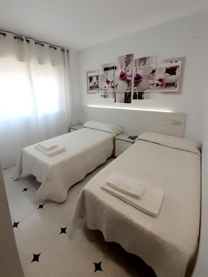 Hostal Kokkola Fuengirola Exterior photo